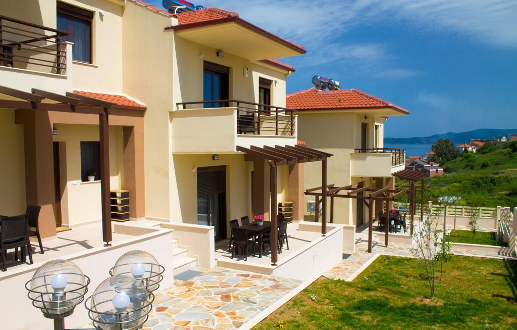 Ianthi Maisonettes Néa Ródha Exterior foto